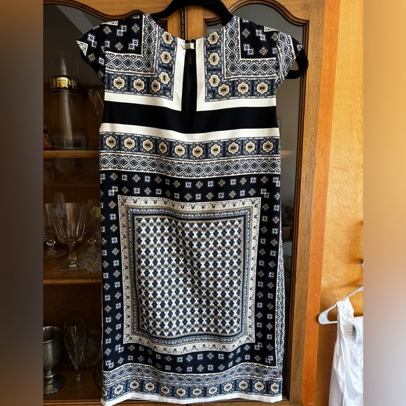 Beautiful lightweight patterned dress, XS - Picture 2 of 5